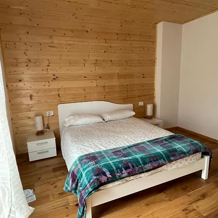 La Muraca Family Apartment *